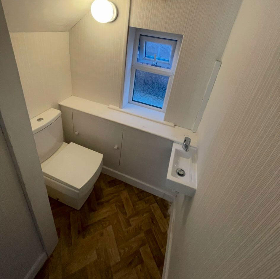 Need+a+Downstairs+Toilet%3F