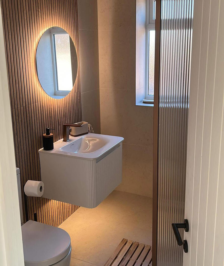 Plumber in Arnold: Bathroom Refurbishment